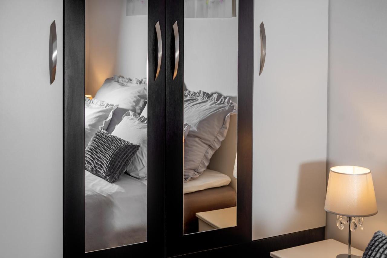 Beach Apartment Simphony Split Bagian luar foto
