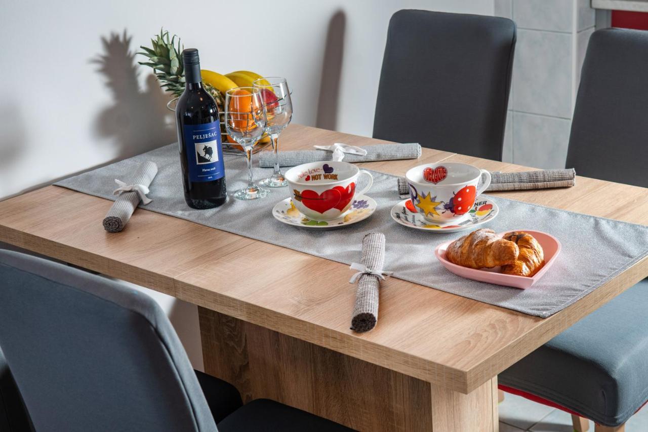 Beach Apartment Simphony Split Bagian luar foto